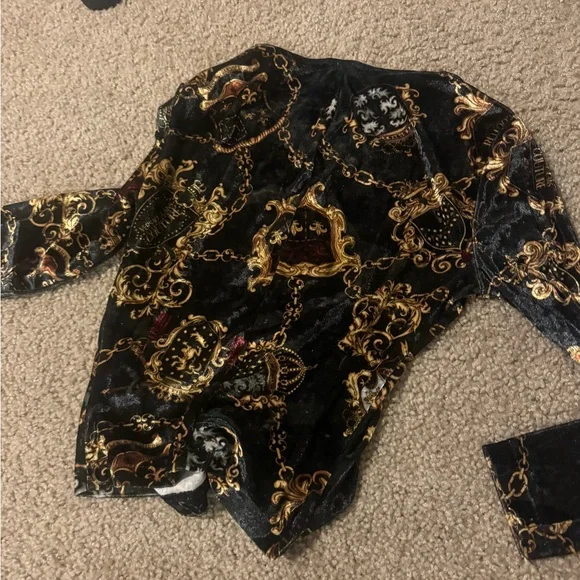 Versace jeans couture size 40 (fits like XS/S) - Picture 6 of 9